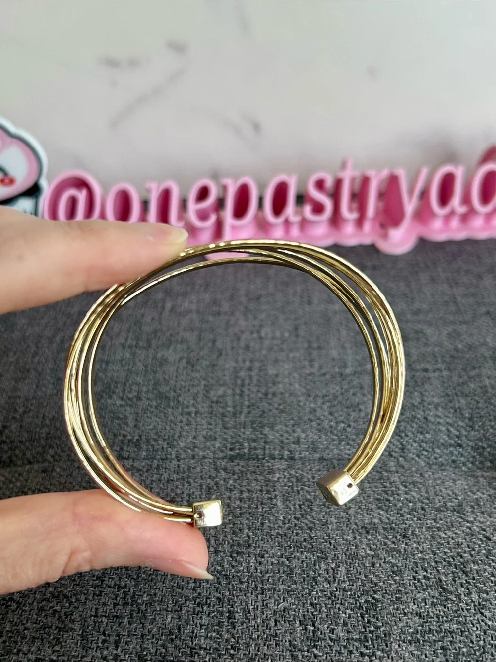 Hammered, Abstract Multi-Strand Static Cuff Fashion Bracelet, Gold